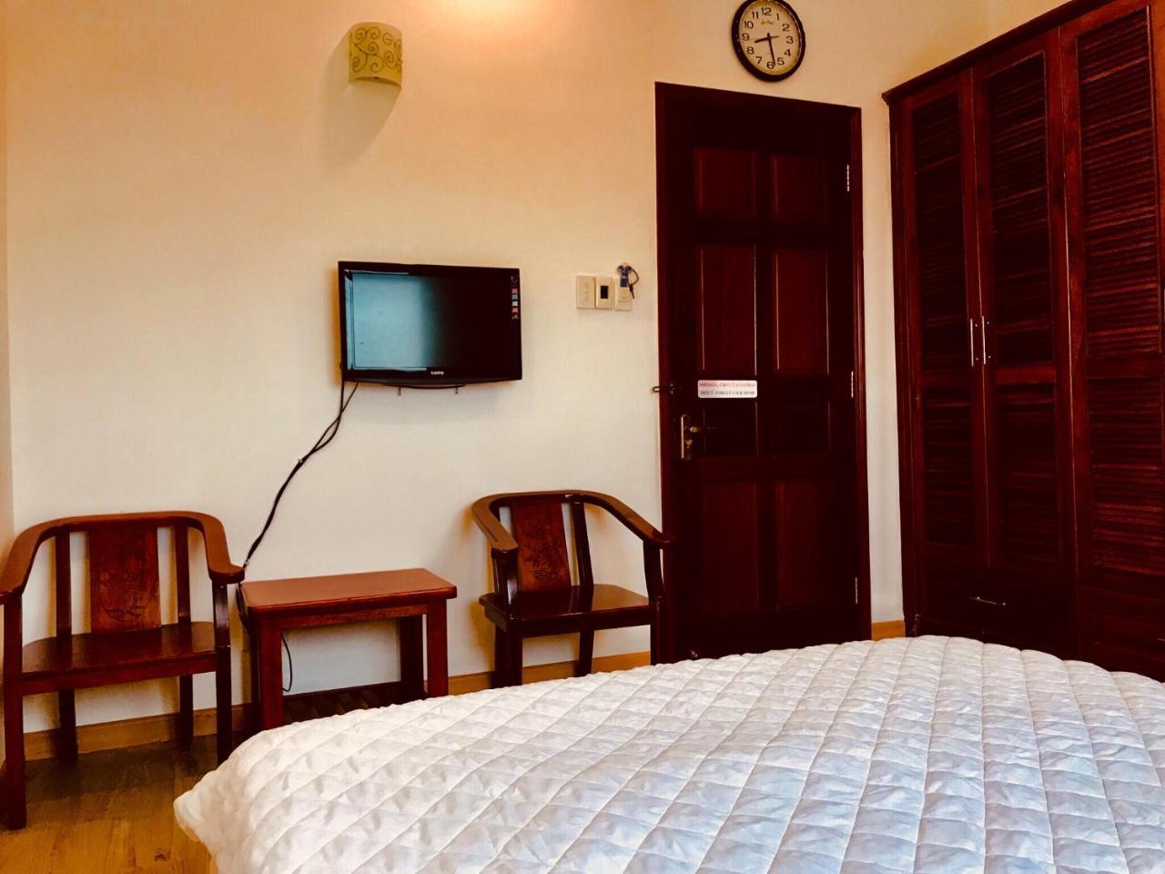 Quynh Anh Hotel Thành Pho Ho Chí Minh Esterno foto