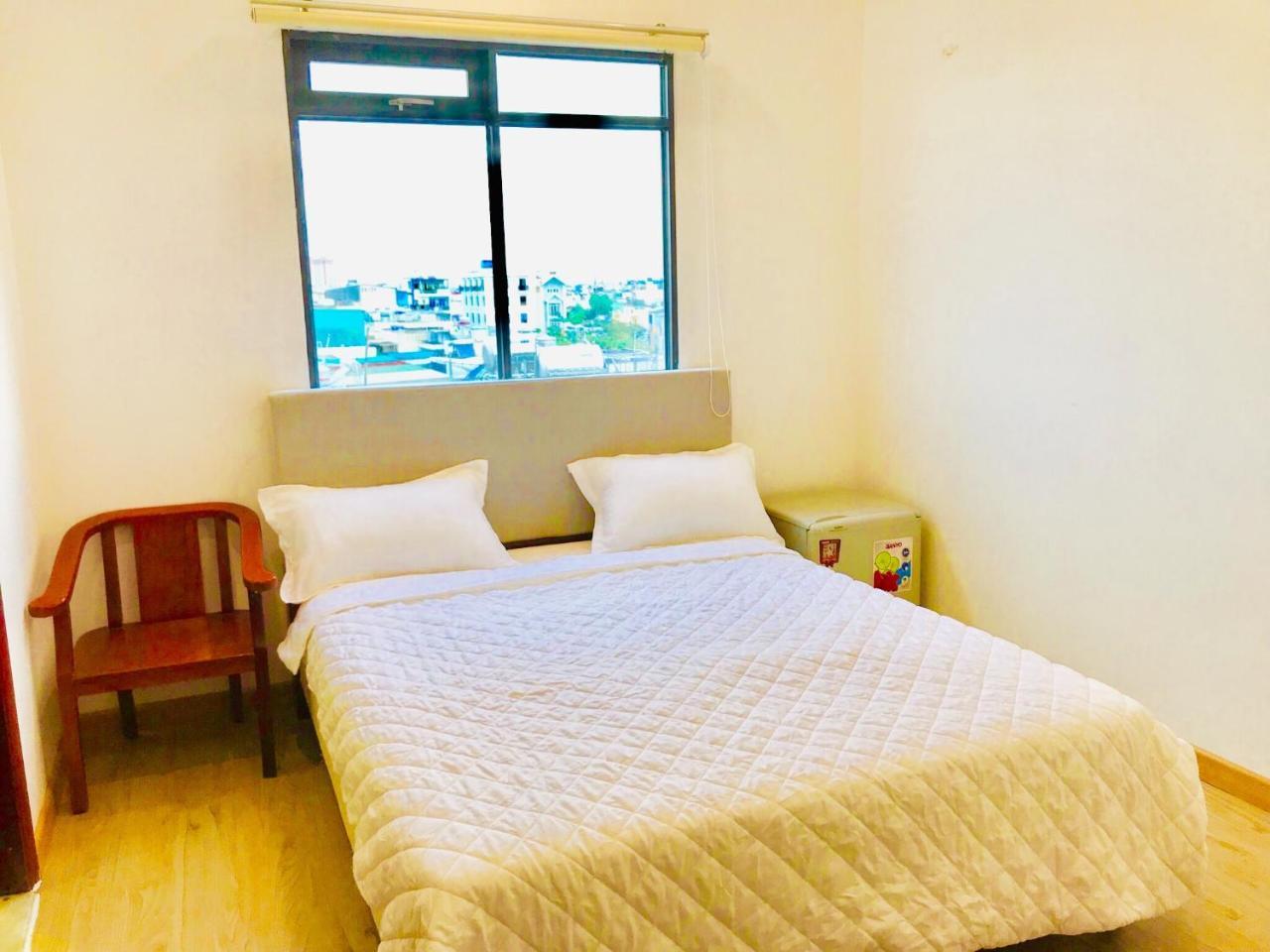 Quynh Anh Hotel Thành Pho Ho Chí Minh Esterno foto