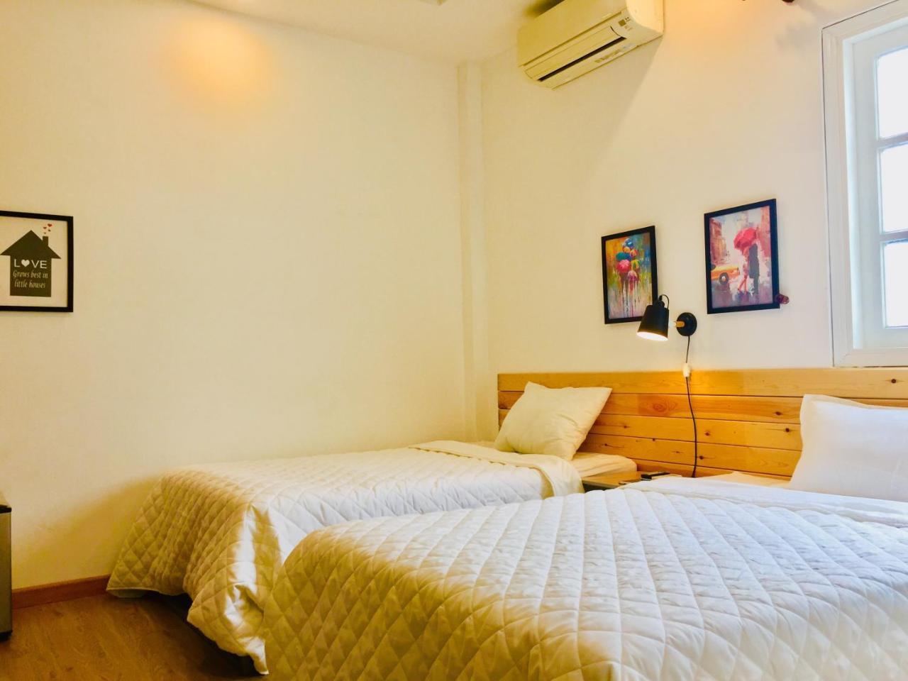 Quynh Anh Hotel Thành Pho Ho Chí Minh Esterno foto